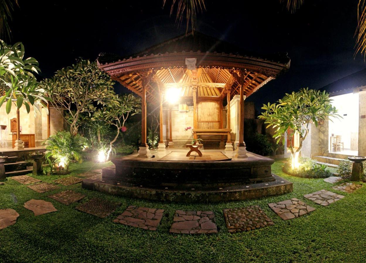 Sari House Ubud - Balinese Style Homestay Екстер'єр фото
